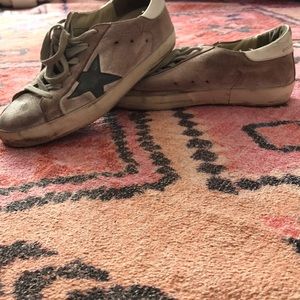 Golden goose beautiful vintage look